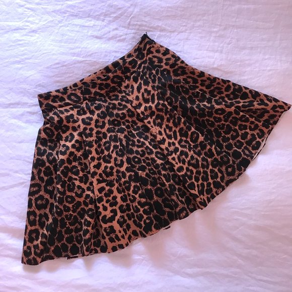 NWOT Neoprene Leopard Print Skater Skirt Nordstrom - Picture 6 of 10